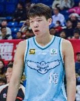 开云官方入口-杨瀚森：努力打好每一场球 每一场完成刘导布置的策略和战术