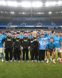 同城联动，Doinb携NIP战队前往深圳新鹏城队主场观赛中超