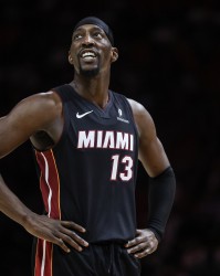 人们想让你道歉？阿德巴约：因为他们认为我不是得分手&amp;罚球太多